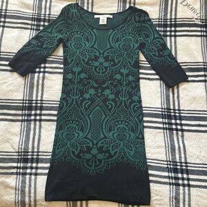 Max studio midi sweater dress green and black paisley 3/4 sleeve size small